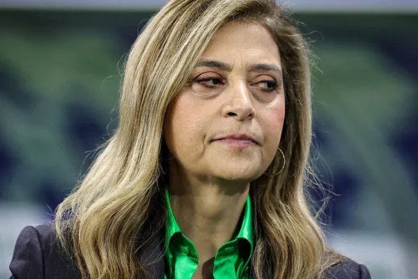 Palmeiras entra na briga jurídica entre Flamengo e Estudiantes; Leila detona
