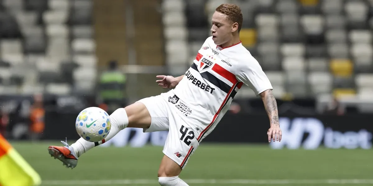 São Paulo estuda retorno de Maik e vê potencial no lateral