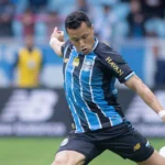 Marlon expõe cobrança de Renato e Grêmio cresce na bola parada