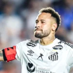 Neymar sai do banco, marca duas vezes e salva Santos contra o Flamengo