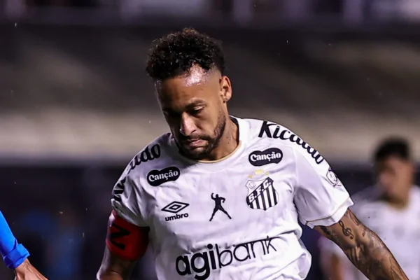 Neymar se irrita, é expulso e vira desfalque em dois jogos do Santos
