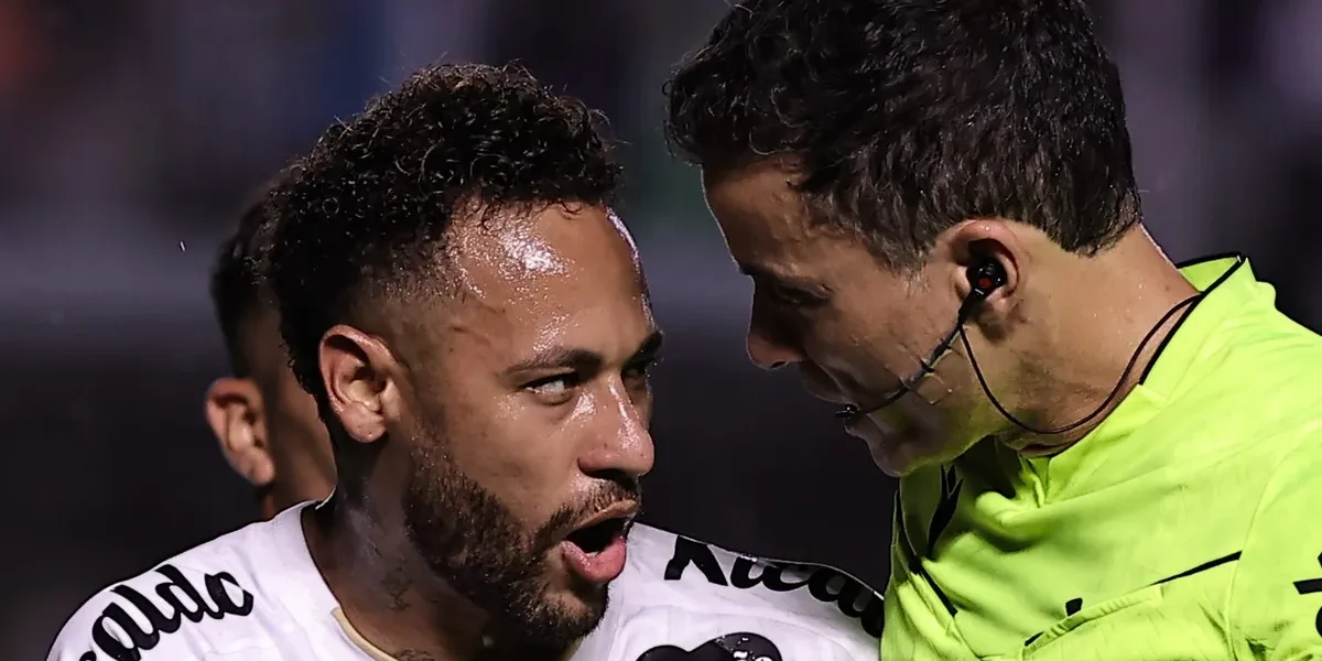 Neymar erra feio, leva vermelho e afunda o Santos contra o Bahia