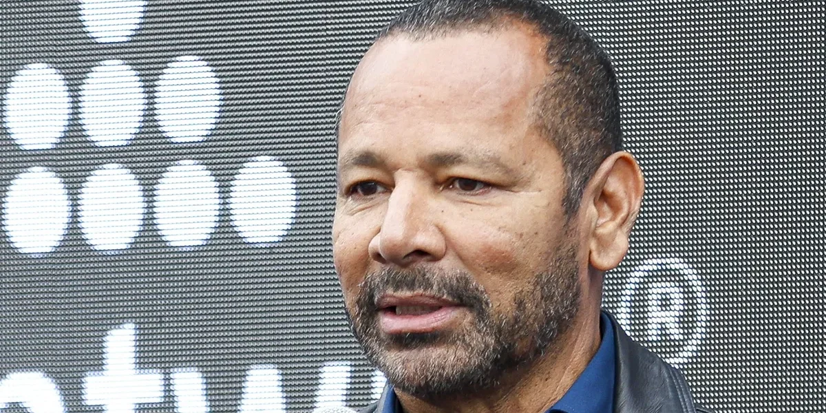 Neymar pai vira peça-chave na eleição do Santos: candidatos buscam apoio