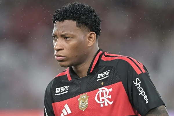 Plata vira peça-chave no Flamengo e justifica confiança de Jardim