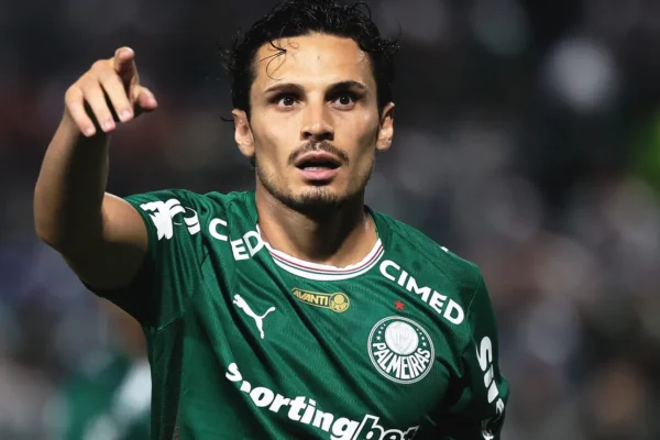 América-MEX desiste de Veiga? Palmeiras já planeja o futuro