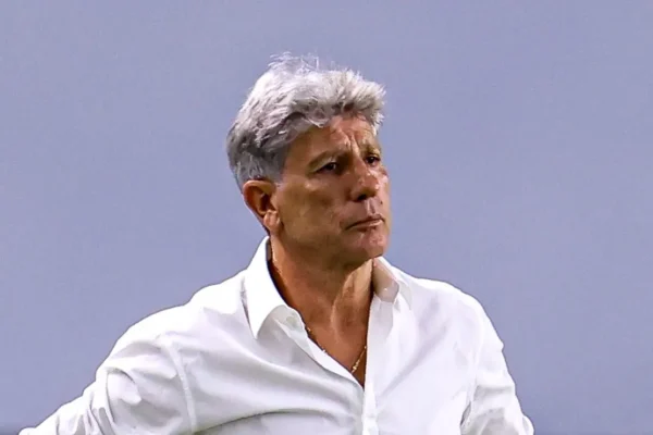 Renato Gaúcho aponta individualidades do Cruzeiro na virada sobre o Grêmio