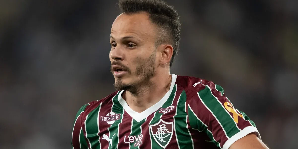 Renê sente tornozelo e vira dúvida no Fluminense para pegar o Coritiba