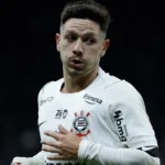 Sem Garro, Corinthians dá brecha para o Palmeiras dominar o Derby
