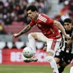 Ronaldo ganha vaga de Villagra e comanda o meio-campo do Inter contra o Botafogo