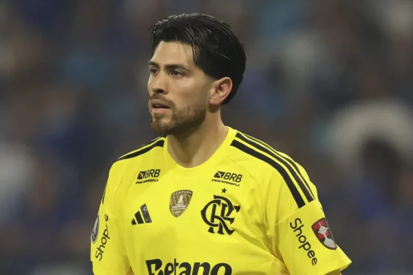 Rossi desabafa após críticas e expõe incômodo: “Um pouco cruel”