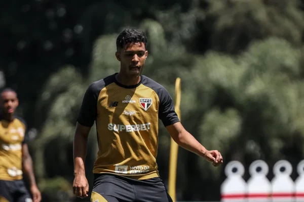 Ryan Francisco: a aposta do São Paulo no San-São contra o Santos