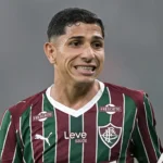 Savarino brilha com hat-trick e corre por espaço no Fla-Flu