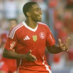 Eduardo Baptista aprova João Victor e atacante fica no Inter