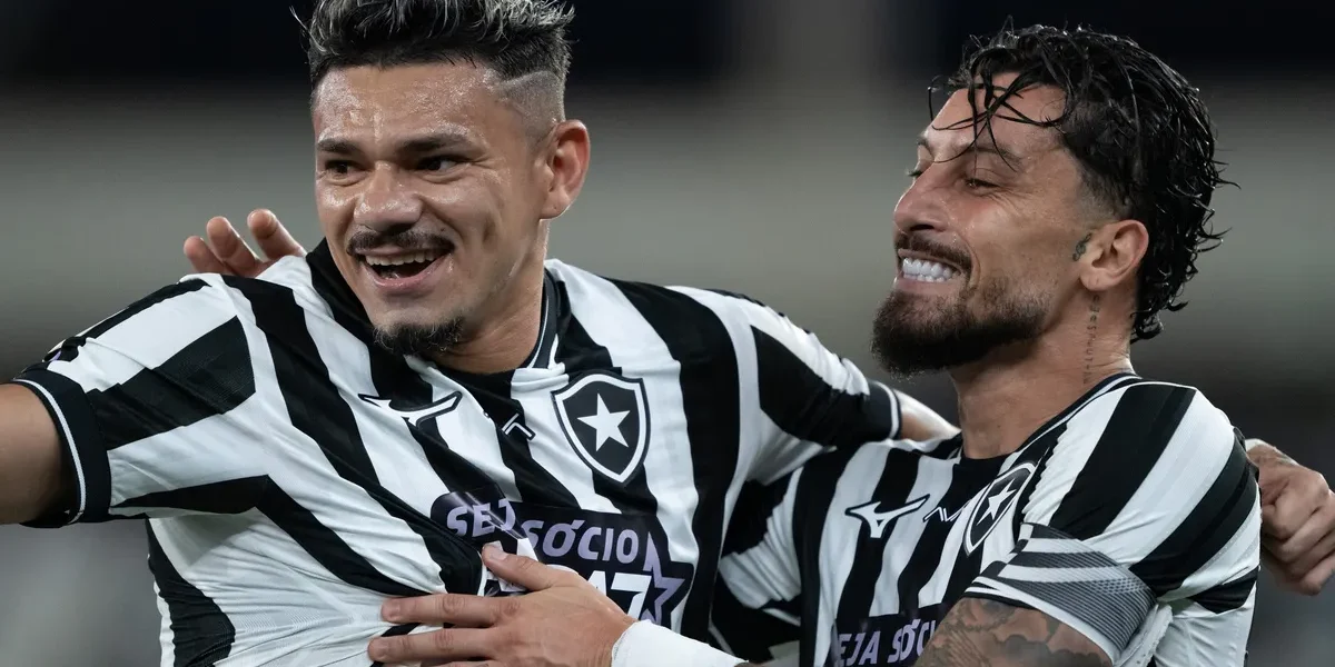 Tiquinho Soares Decide e Botafogo Vence a Chapecoense no Nilton Santos