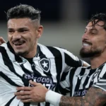 Tiquinho Soares Decide e Botafogo Vence a Chapecoense no Nilton Santos