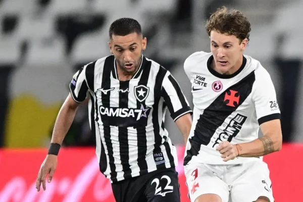 Vasco bate Botafogo por 2 a 1 e respira fora do Z-4