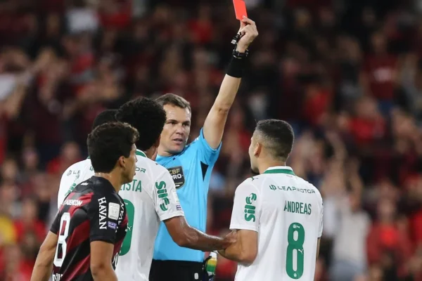 Andreas assume erro, pede desculpas e escapa de multa no Palmeiras