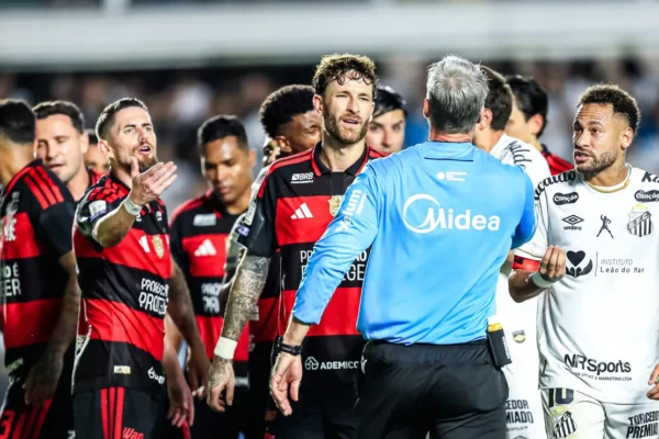 Flamengo foi prejudicado contra o Santos? Comentaristas cravam que sim