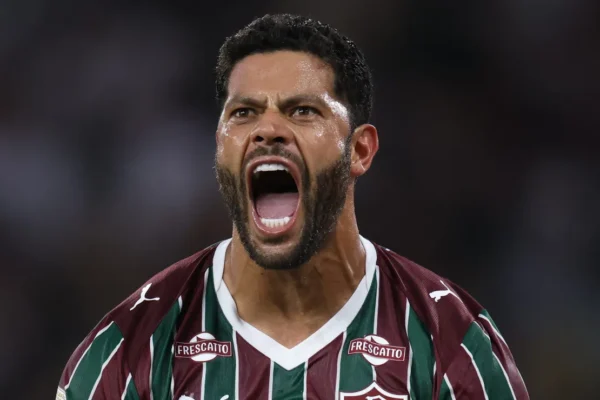 Hulk detona Palmeiras após eliminação: ‘Sempre jogam por uma bola’