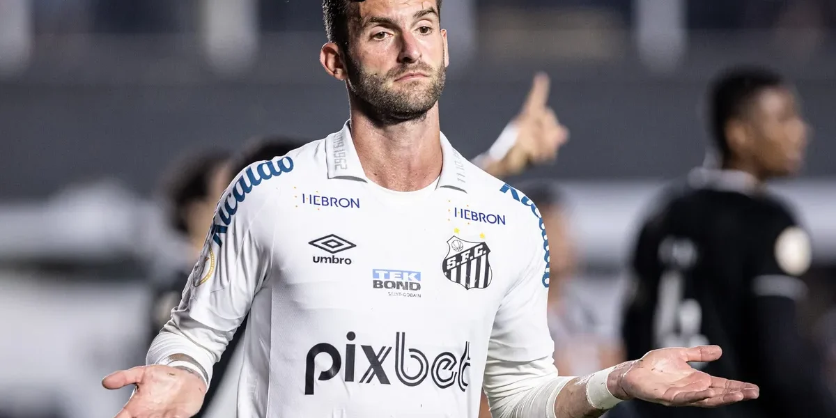 Léo Baptistão exalta ‘SeleSantos’ e revela meta ousada no Almería