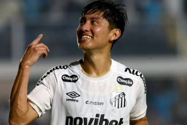 Miguelito fora do plano? Santos deve repensar futuro do meia