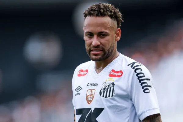 Neymar planeja sabático de um ano e confessa: ‘Passo raiva’ vendo futebol
