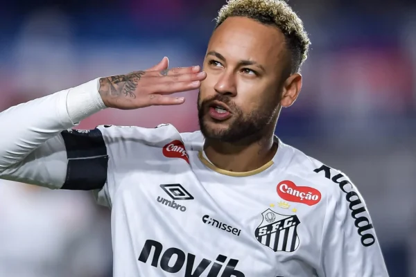 Futuro de Neymar no Santos segue indefinido e clube adota cautela