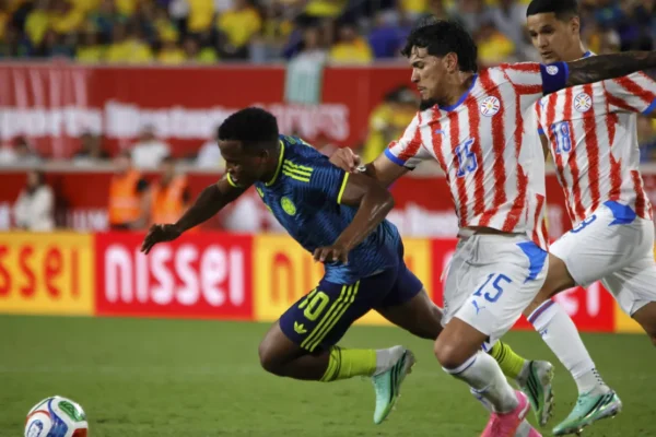 Gómez brilha, Arias decepciona: alerta no Palmeiras pós-Data FIFA