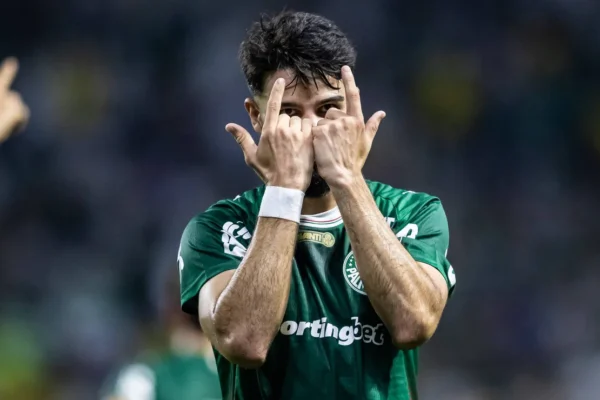 IA aponta vitória do Palmeiras no Dérbi, mas Flamengo segue líder