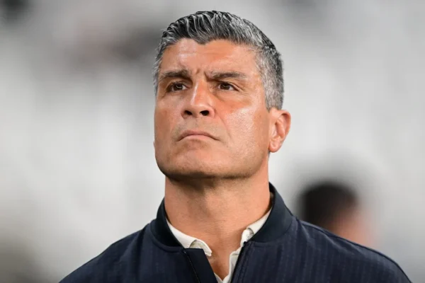 Vasco desfalcado no ataque para decisão contra o Boca no Maracanã