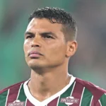 Thiago Silva detona gramado sintético do Palmeiras, mas isenta rival